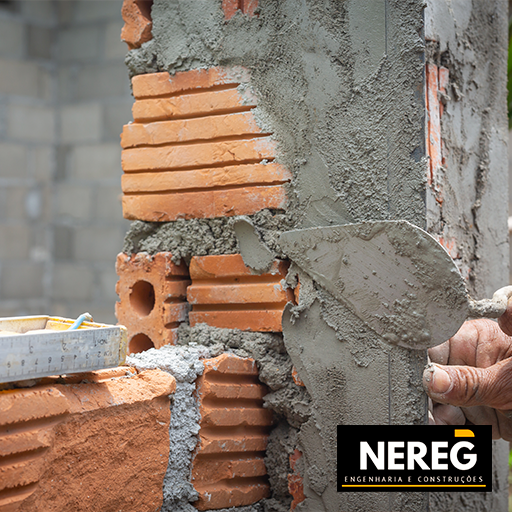 Planejamento técnico para aplicação de reboco